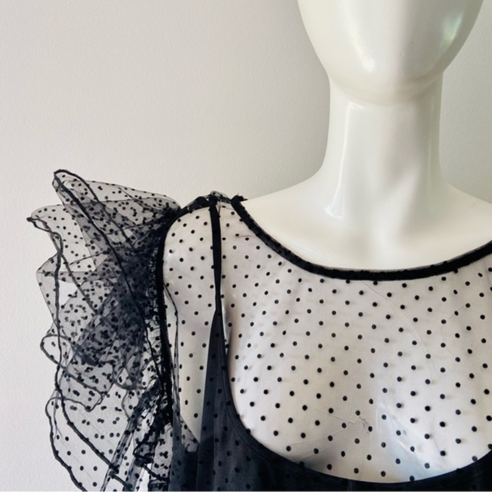 City Chic Spotty Time top in black, short frilled sleeves, dobby spot top Size22 - Picture 9 of 14